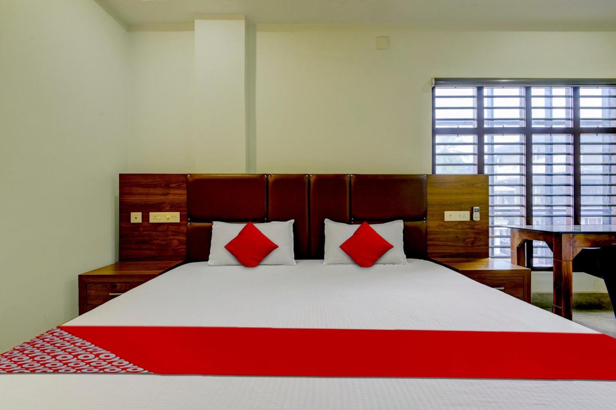 Hotel O Royal Tower Lodge Etakkare Εξωτερικό φωτογραφία