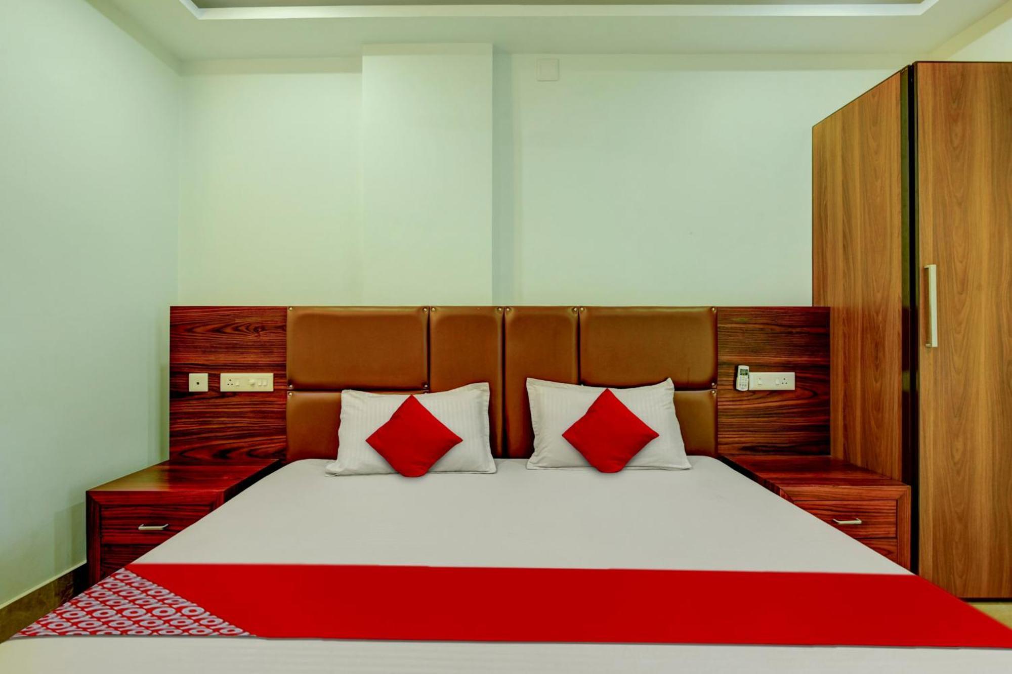 Hotel O Royal Tower Lodge Etakkare Εξωτερικό φωτογραφία