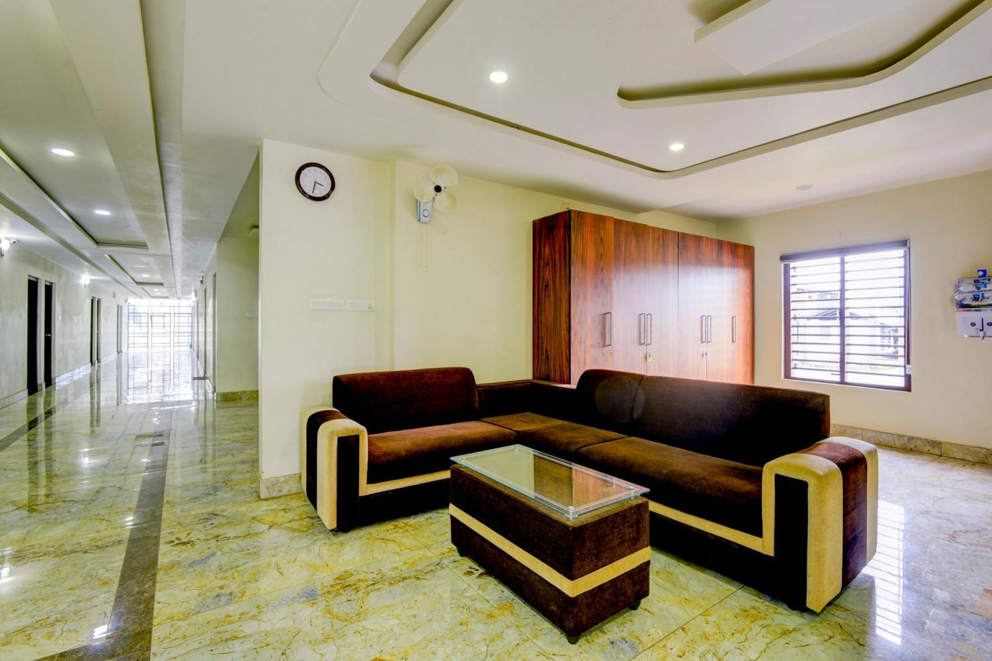 Hotel O Royal Tower Lodge Etakkare Εξωτερικό φωτογραφία